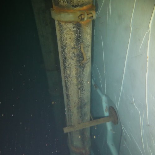 Sprinklertank-Inspektion: Stahltank, 15 Jahre – Traeger Korrosion Sedimente Befahrung
